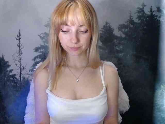 LuciaLovely webcam