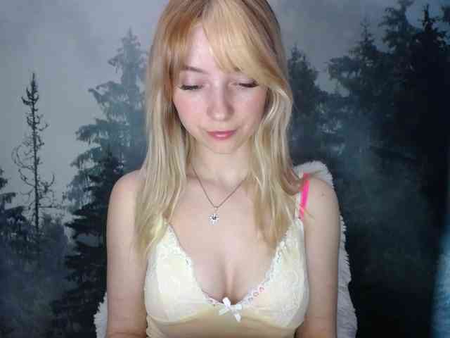 LuciaLovely webcam