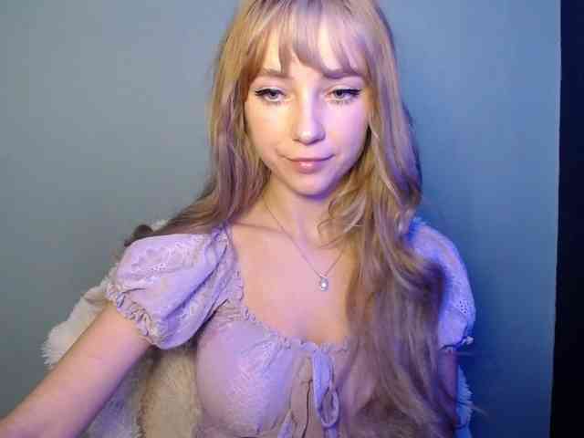 LuciaLovely webcam