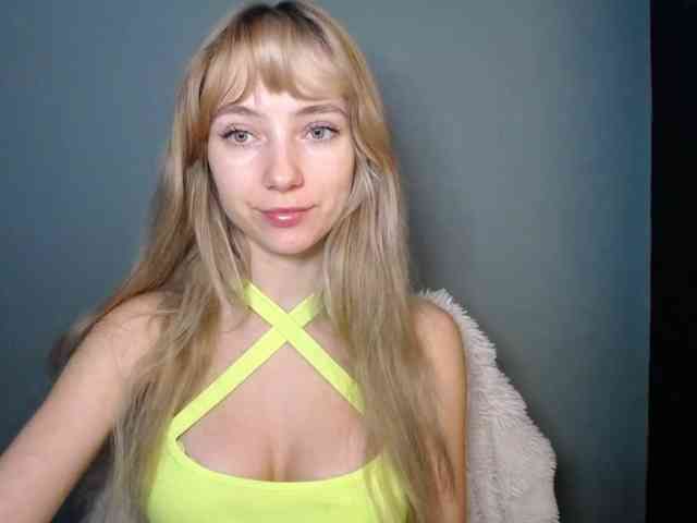 LuciaLovely webcam