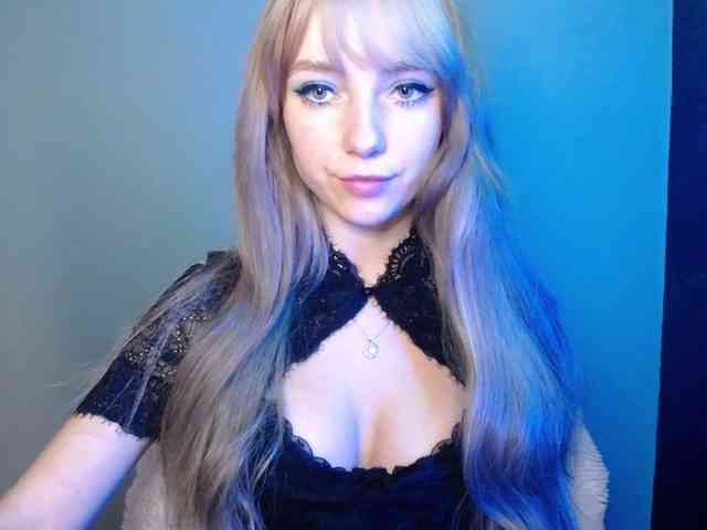 LuciaLovely webcam