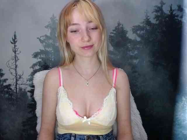 LuciaLovely webcam
