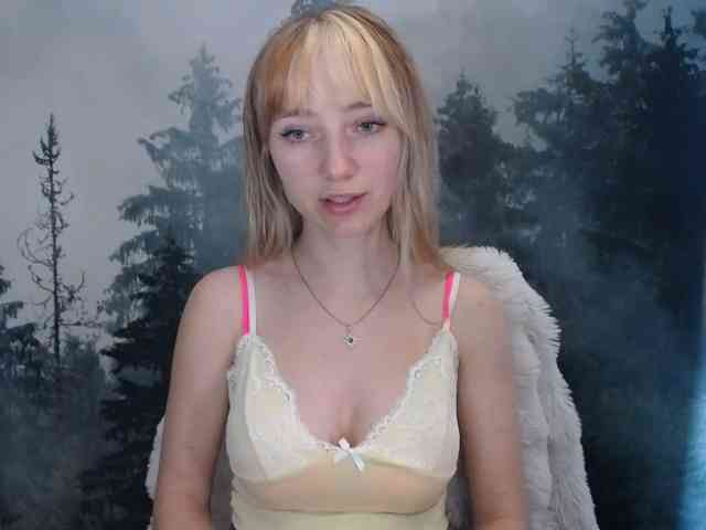 LuciaLovely webcam