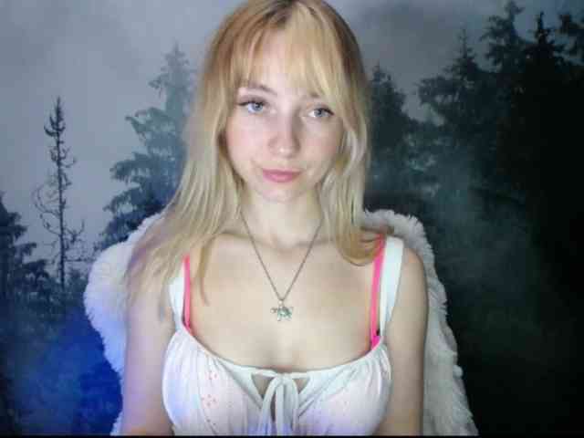 LuciaLovely webcam