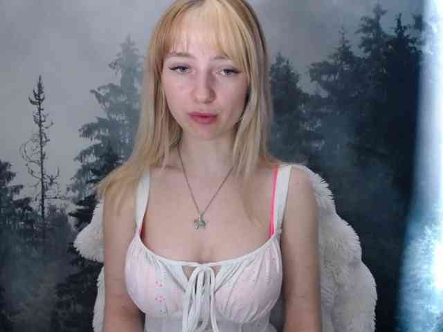 LuciaLovely webcam
