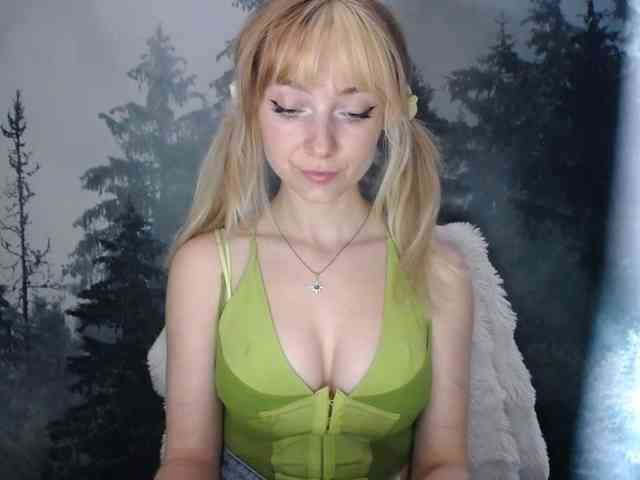LuciaLovely webcam