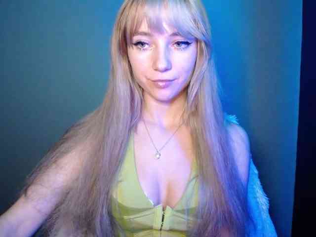 LuciaLovely webcam