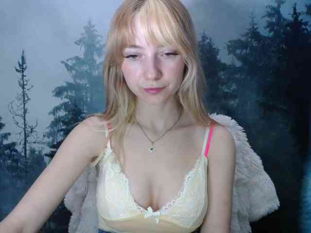 LuciaLovely webcam