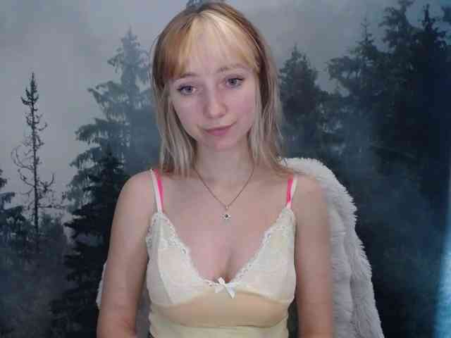 LuciaLovely webcam