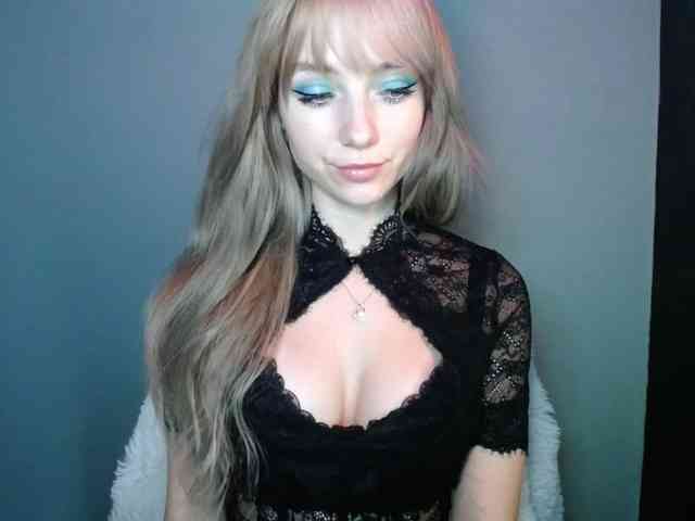 LuciaLovely webcam