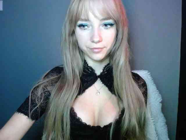 LuciaLovely webcam