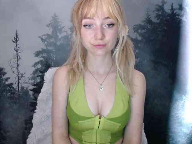 LuciaLovely webcam