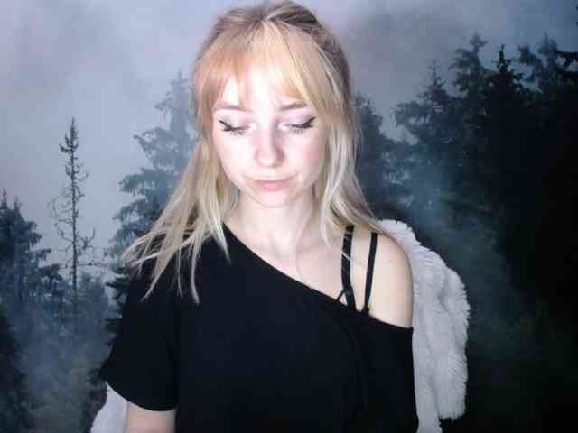 LuciaLovely webcam