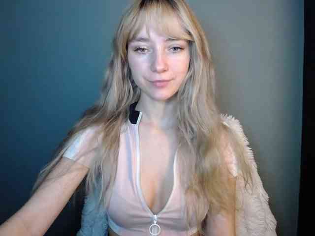 LuciaLovely LuciaLovely