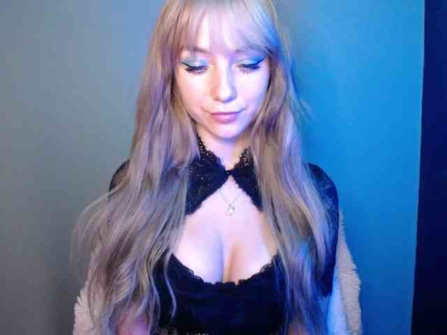 LuciaLovely webcam