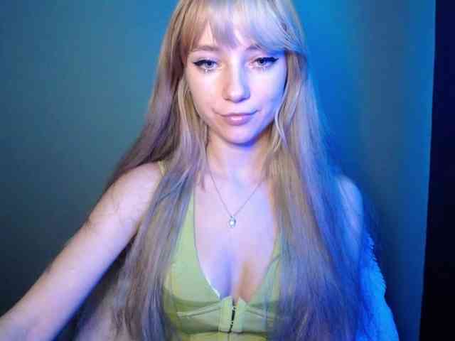 LuciaLovely webcam