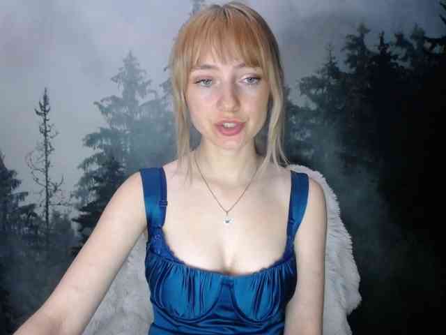 LuciaLovely webcam