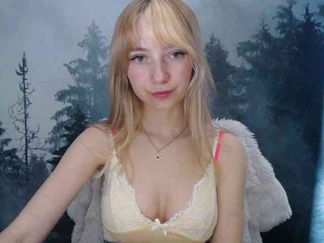 LuciaLovely webcam
