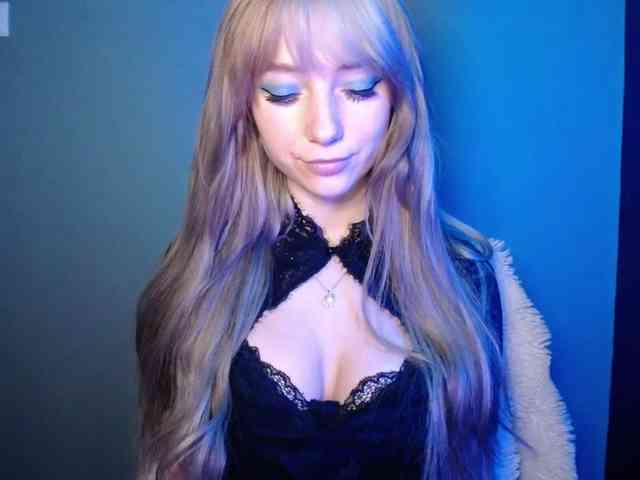 LuciaLovely webcam