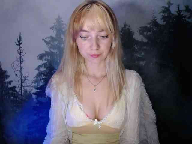 LuciaLovely webcam