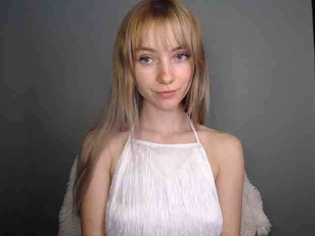 LuciaLovely Live Webcam on BongaCams