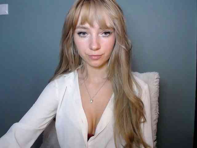 LuciaLovely webcam