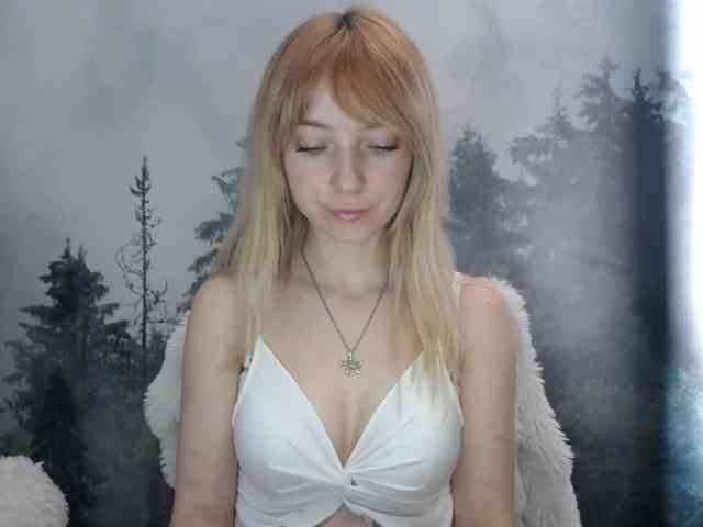 LuciaLovely webcam
