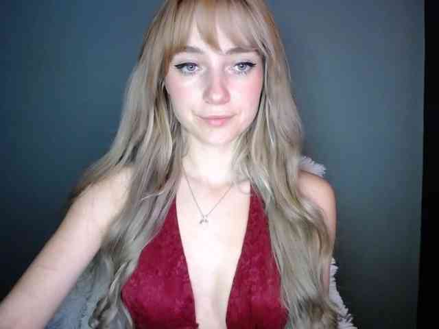 LuciaLovely webcam