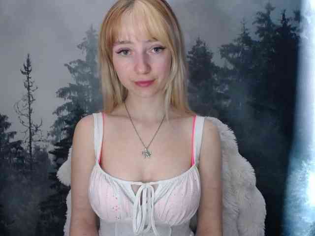 LuciaLovely webcam
