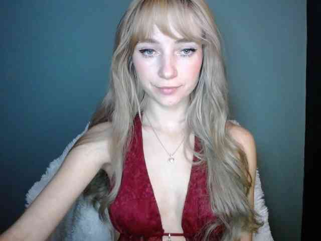 LuciaLovely webcam