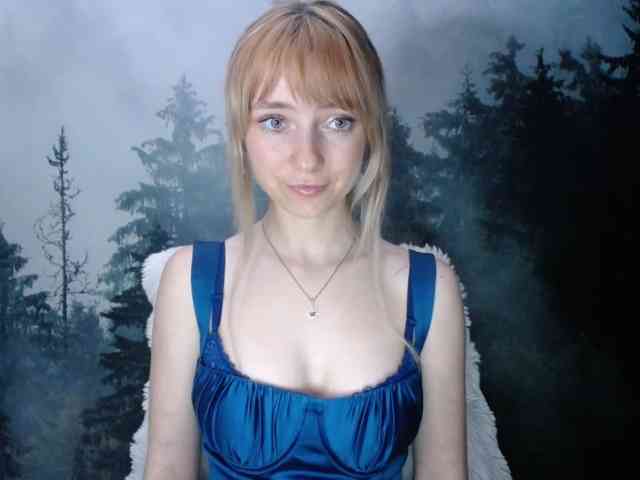 LuciaLovely webcam