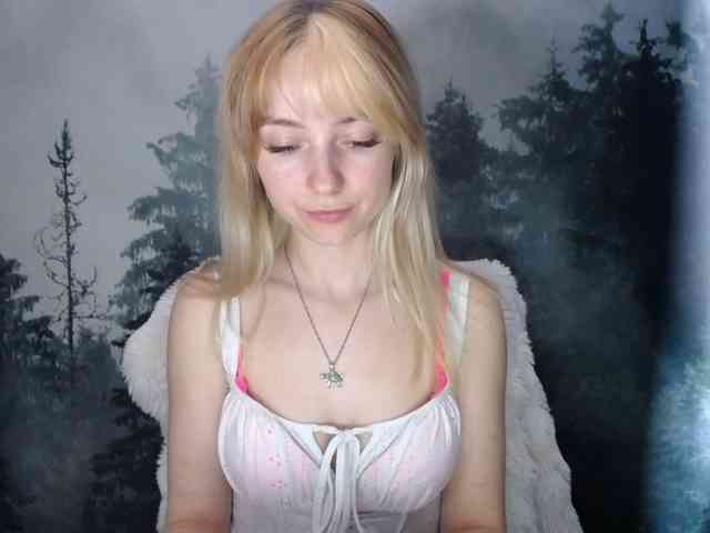 LuciaLovely webcam
