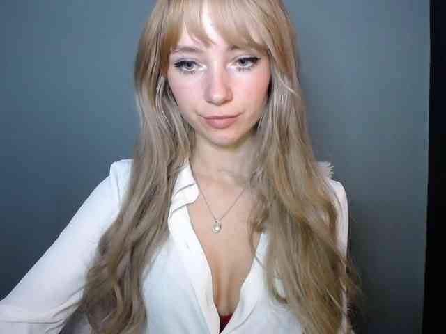 LuciaLovely webcam