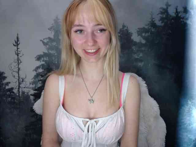 LuciaLovely webcam