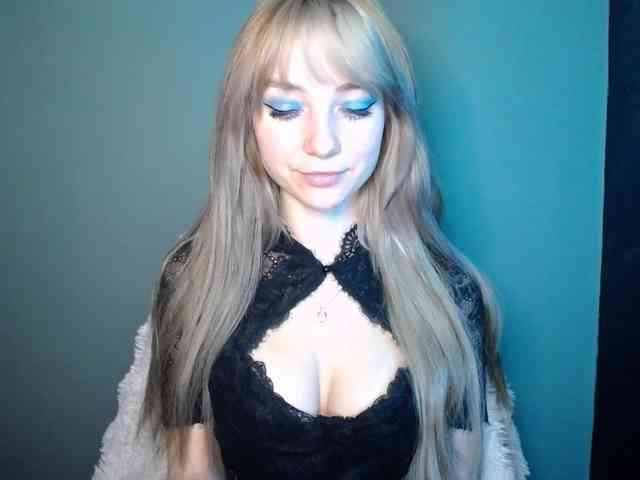 LuciaLovely webcam