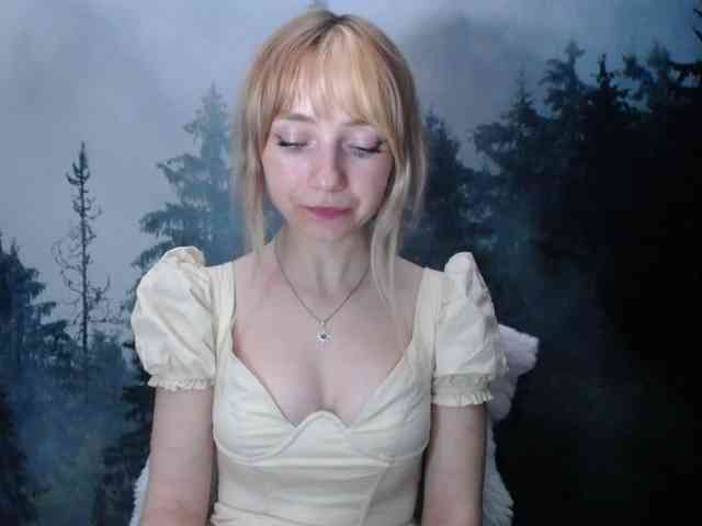 LuciaLovely webcam
