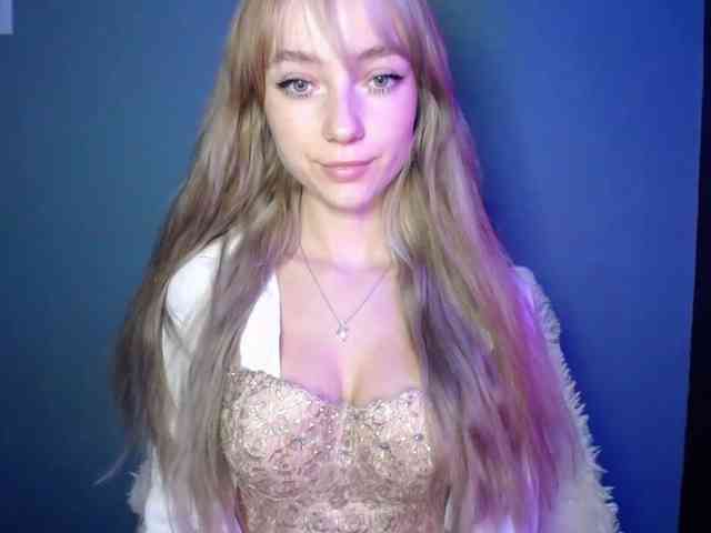 LuciaLovely webcam
