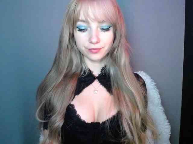 LuciaLovely webcam