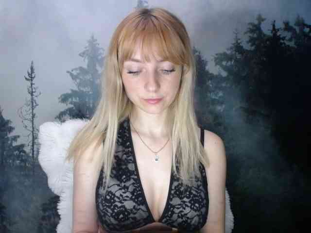 LuciaLovely webcam