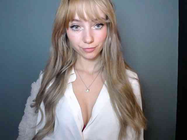 LuciaLovely webcam