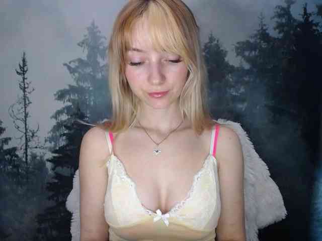 LuciaLovely webcam