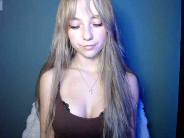 LuciaLovely webcam