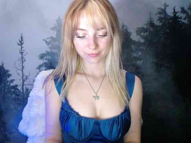 LuciaLovely webcam
