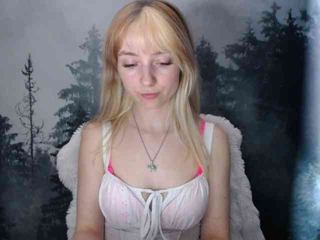 LuciaLovely webcam