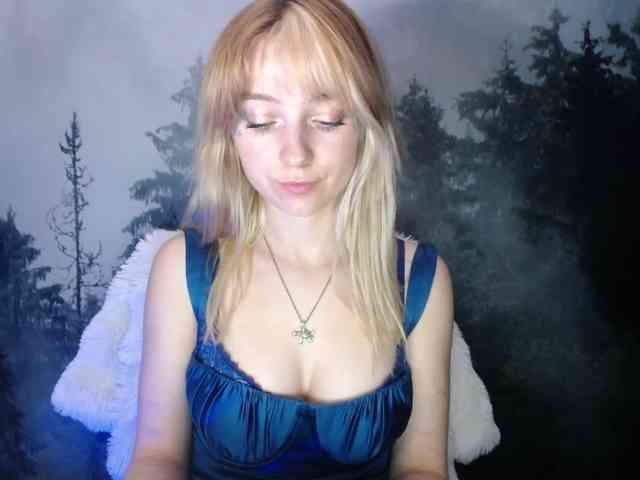 LuciaLovely webcam