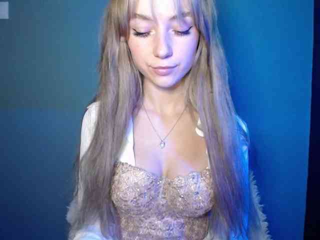 LuciaLovely webcam