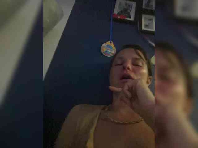 Lolipops69 webcam