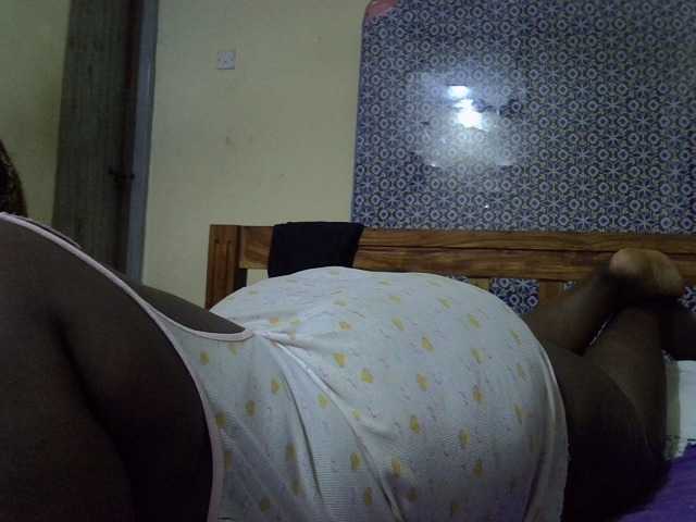AfricanBBw webcam bongacams model stream image