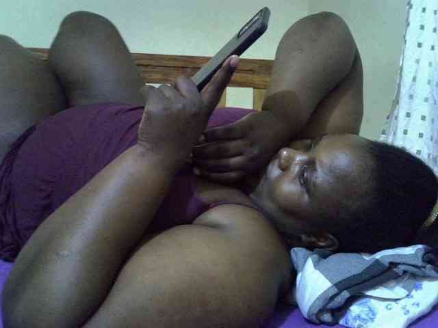 AfricanBBw webcam