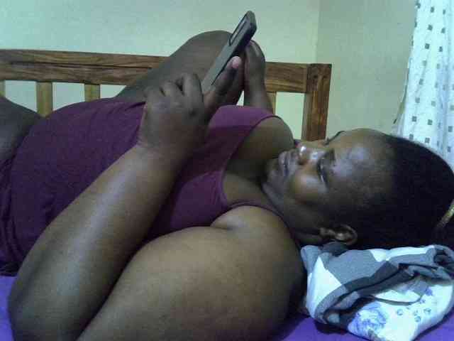 AfricanBBw webcam